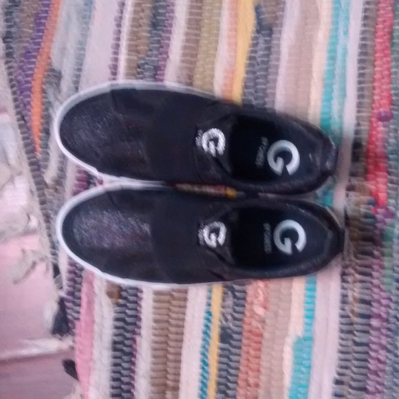 G by Guess glitter slip ons - Picture 2 of 9